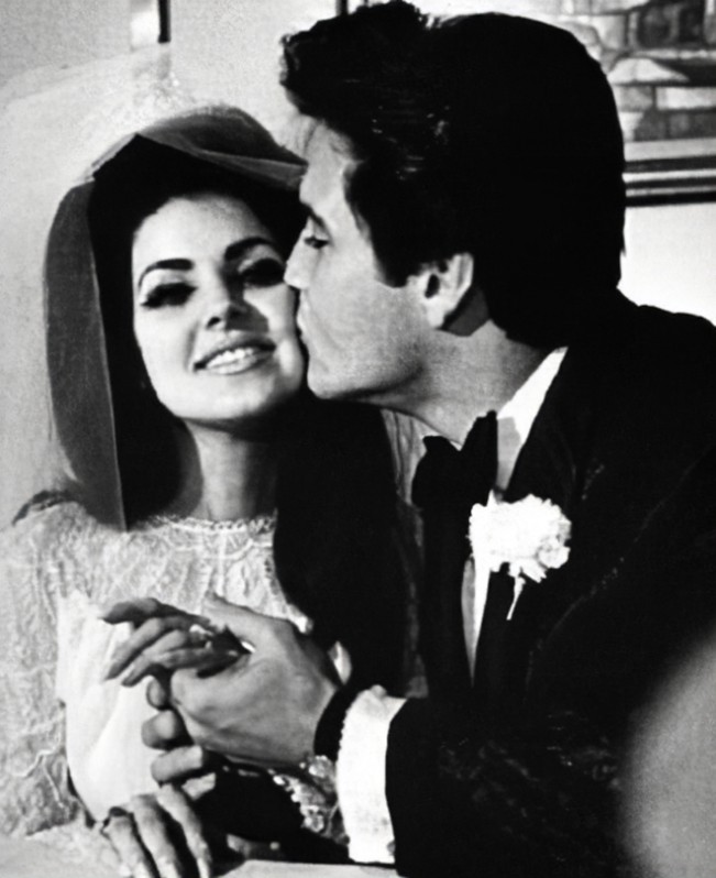 The+movies+Elvis+and+Priscilla+provide+viewers+with+different+viewpoints+on+the+controversial+couple.+