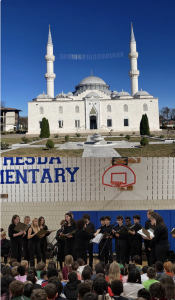 (TOP) Mosque that B-CC students visited. Photo courtesy of Aida Humphries
(BOTTOM) Photo courtesy of bcchs_music