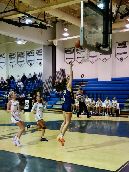 Girls Varsity Basketball Starts Strong