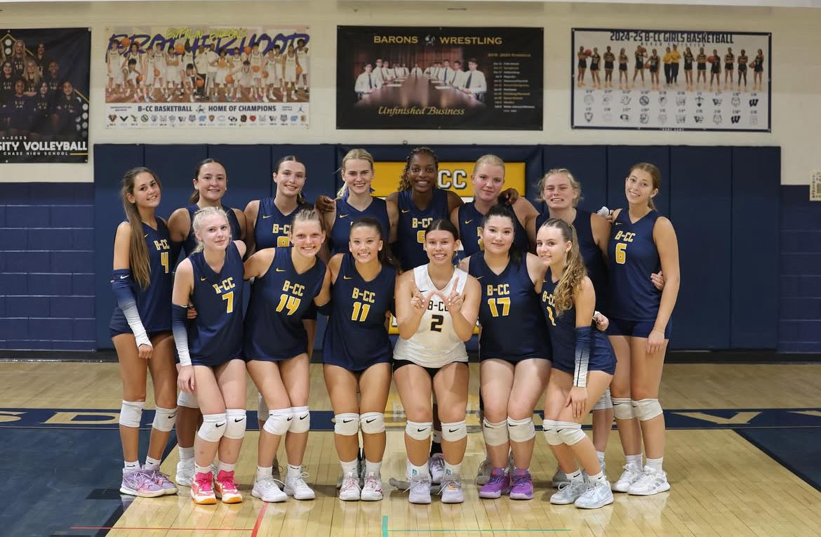 Strong Teamwork Leads Volleyball to Opening-Game Victory